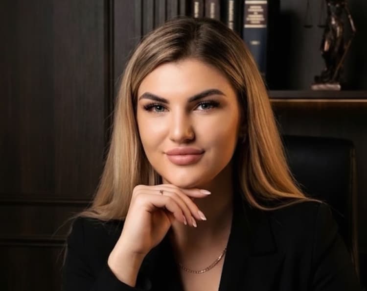 Юлія Гапішко