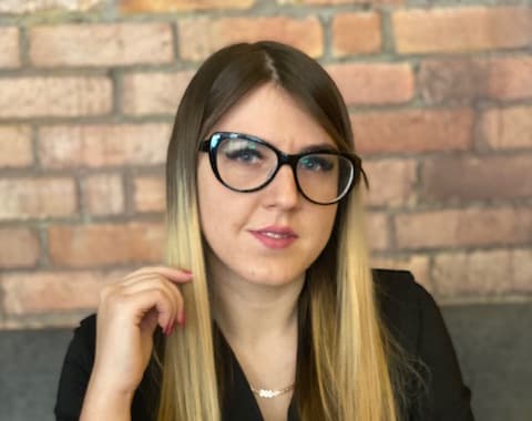 Олександра Сарапіна
